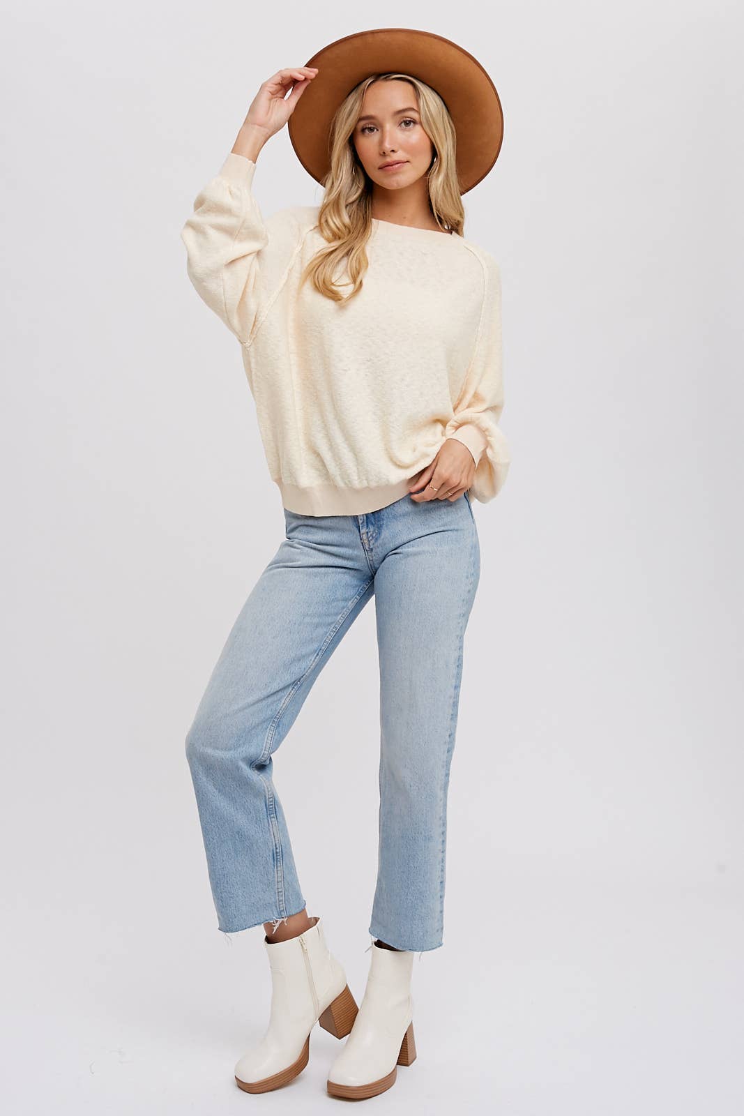 REVERSE SEAM BOUCLE PULLOVER: TOAST, M/L