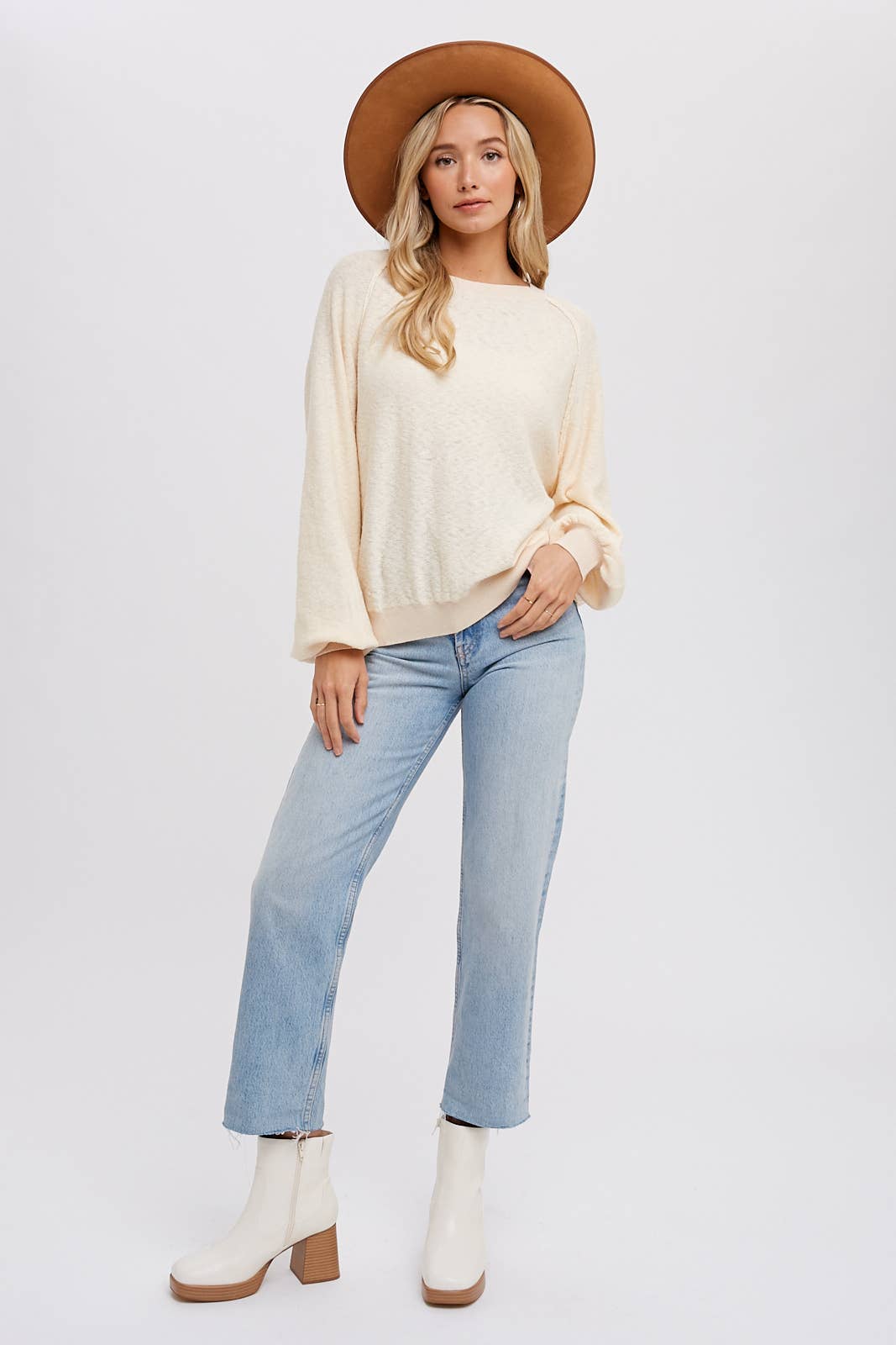 REVERSE SEAM BOUCLE PULLOVER: TOAST, M/L