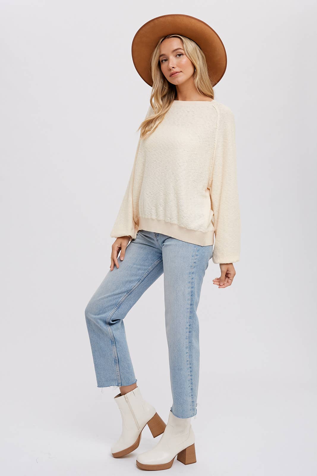 REVERSE SEAM BOUCLE PULLOVER: TOAST, M/L